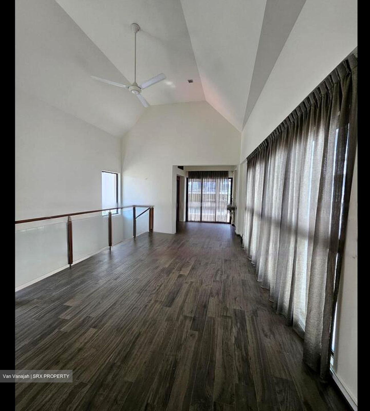 Cambridge Road (D8), Detached #476258941